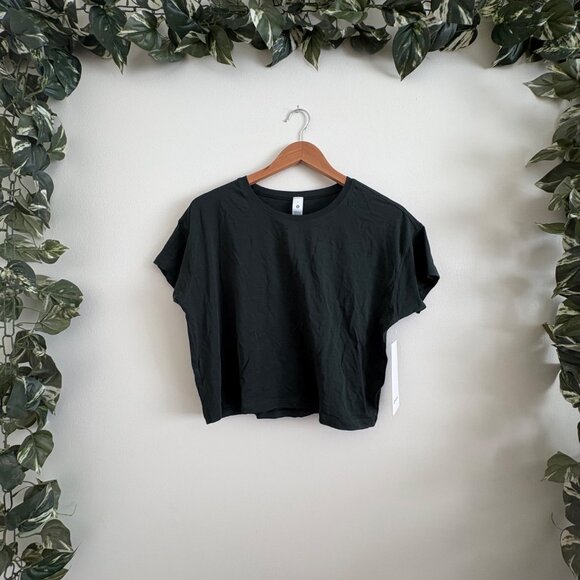Lululemon Athletic Cates Short Sleeve Cropped Tee Rainforest Green NWT Size 6 - Picture 1 of 7
